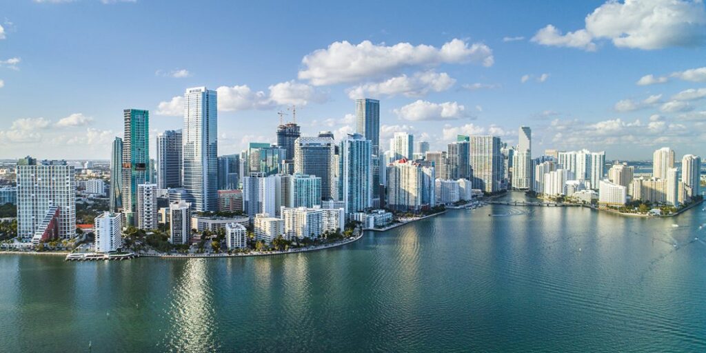 Colombianos invierten en Miami